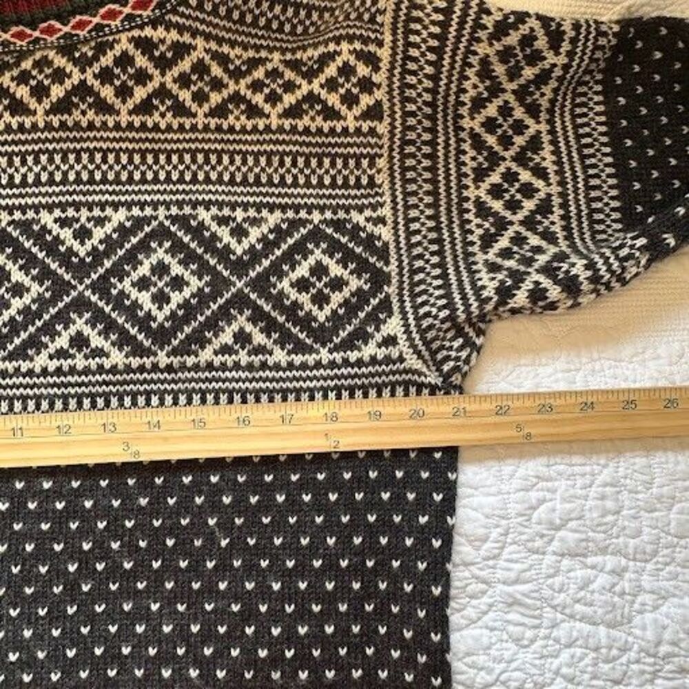 Dale of Norway Wool Nordic Sweater Sz Small Fair Isle Knit Pewter Clasp Cardigan - Picture 11 of 11